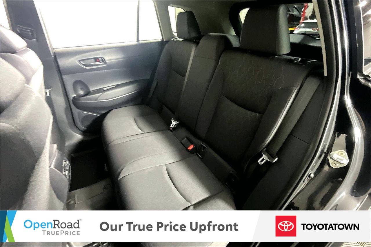 2024 Toyota Corolla Cross LE! CERTIFIED PRE OWNED! ACCIDENT FREE! ELIGIBLE F Photo