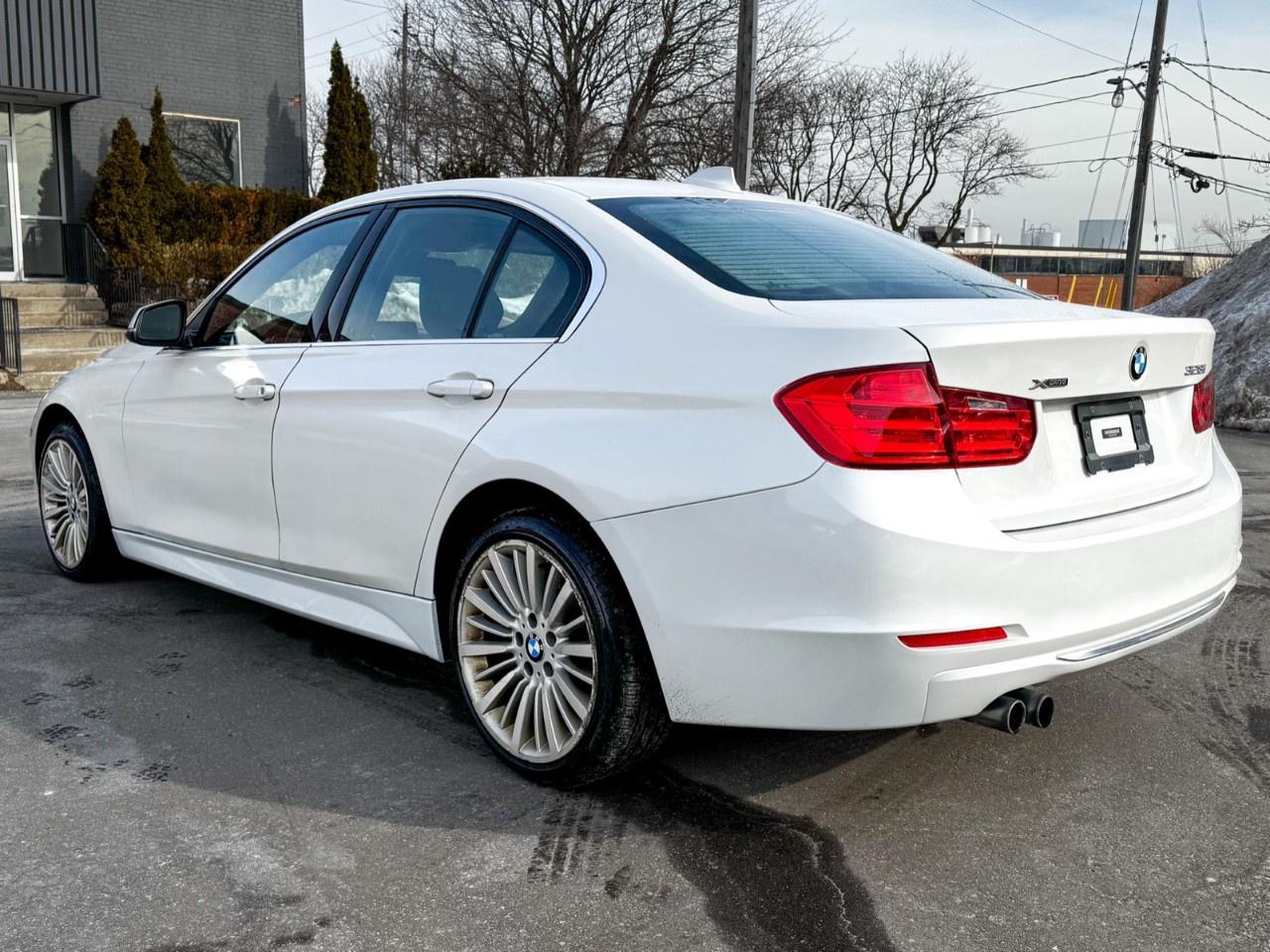 2015 BMW 3 Series 4dr Sdn 328i xDrive AWD Photo