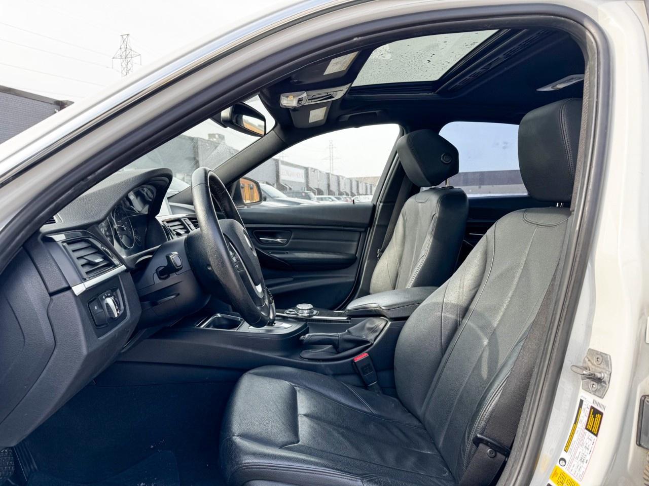 2015 BMW 3 Series 4dr Sdn 328i xDrive AWD Photo