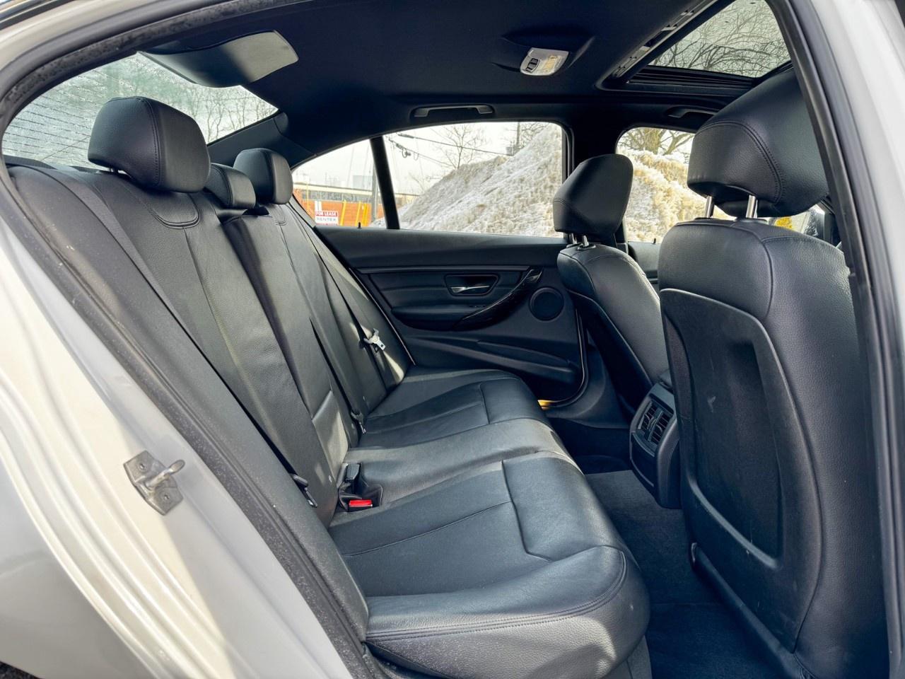 2015 BMW 3 Series 4dr Sdn 328i xDrive AWD Photo