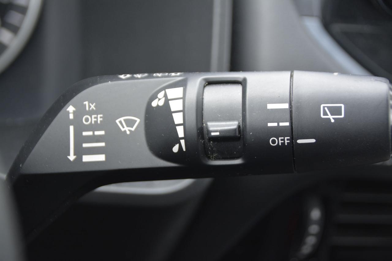 2023 Nissan Rogue AWD SL Photo