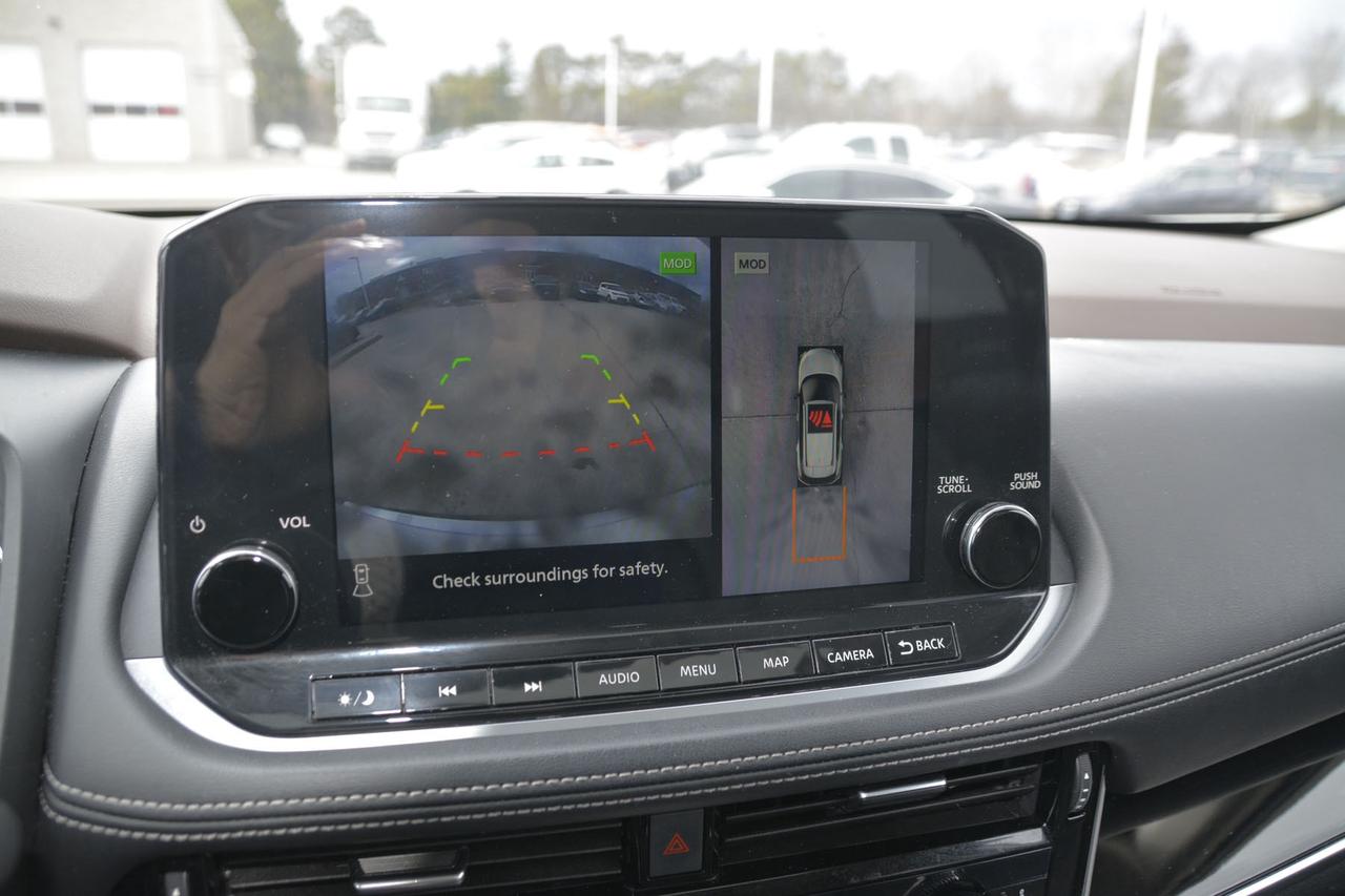2023 Nissan Rogue AWD SL Photo