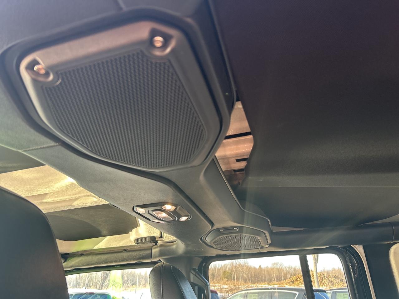 2020 Jeep WRANGLER UNLIMITED Sahara Altitude Photo