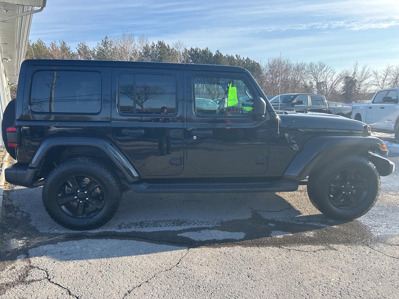 2020 Jeep WRANGLER UNLIMITED Sahara Altitude Photo