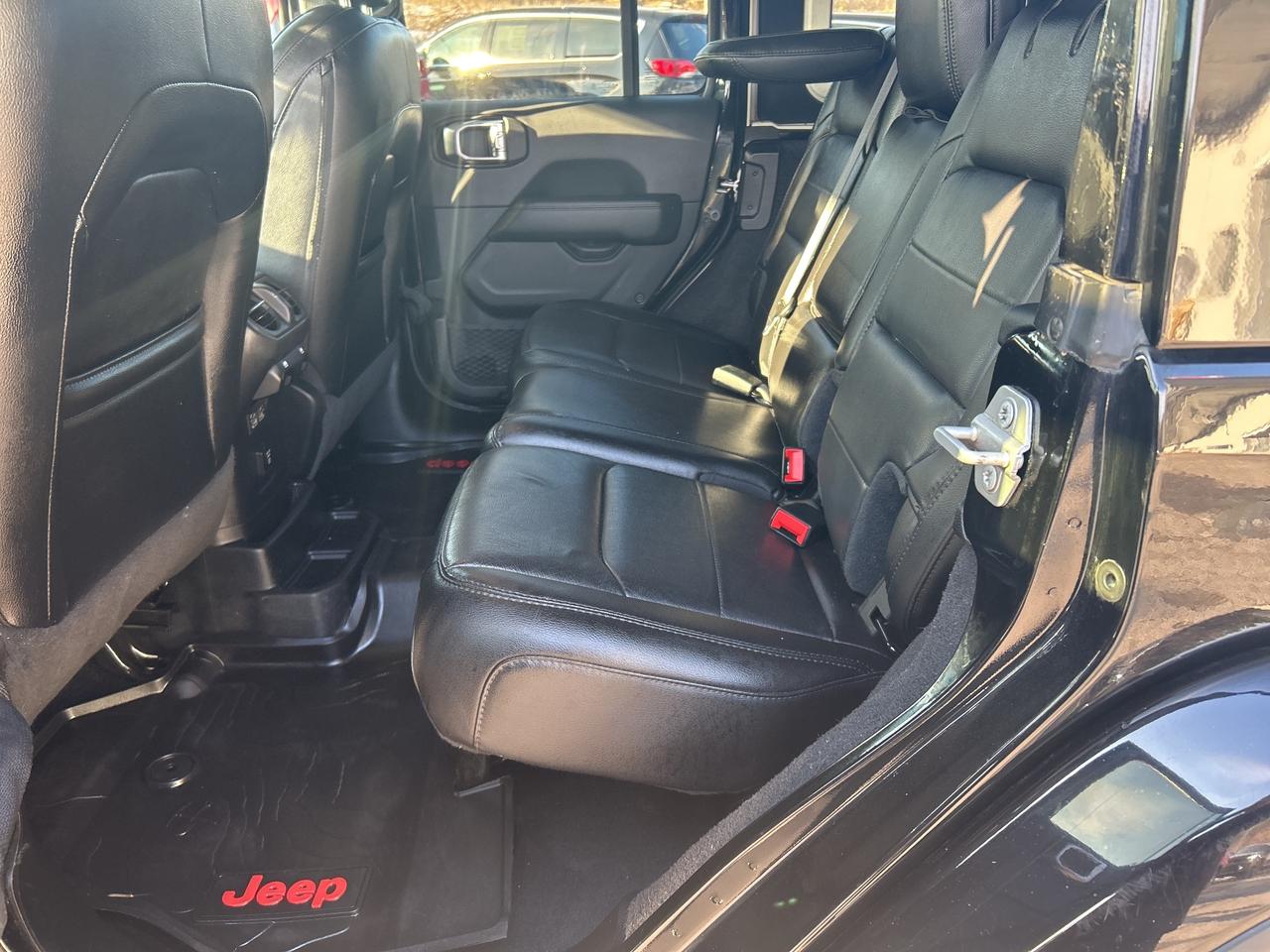2020 Jeep WRANGLER UNLIMITED Sahara Altitude Photo