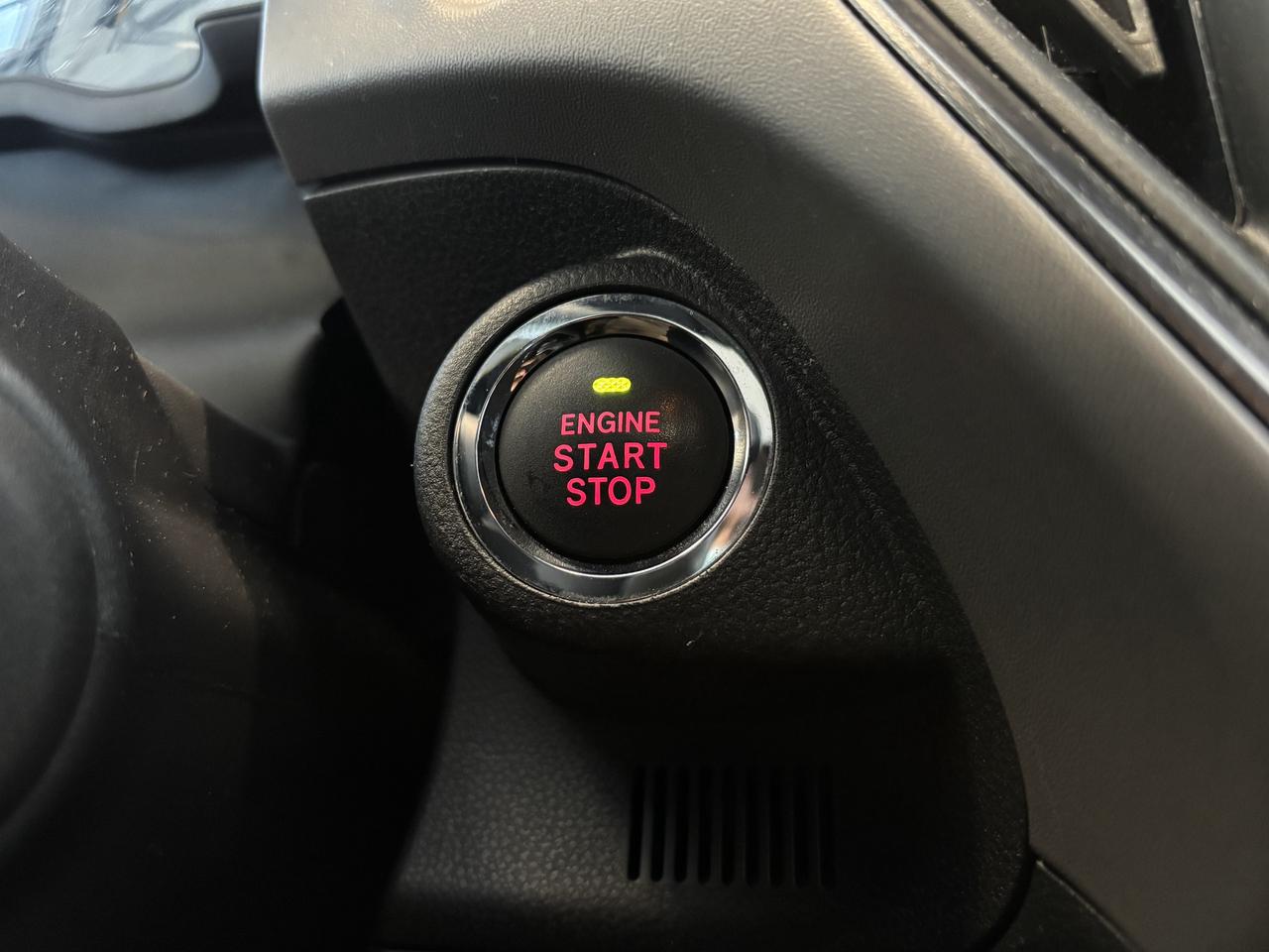 2024 Subaru Crosstrek ONYX   CLEAN CARFAX   SUNROOF   AWD   CARPLAY  CAM Photo