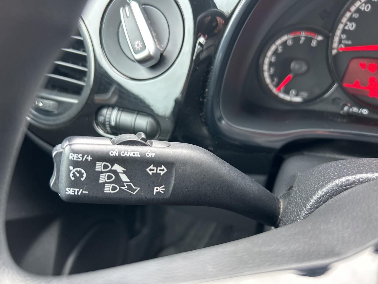 2016 Volkswagen Beetle Coupe Trendline Heated Seats, Back Up Cam Photo