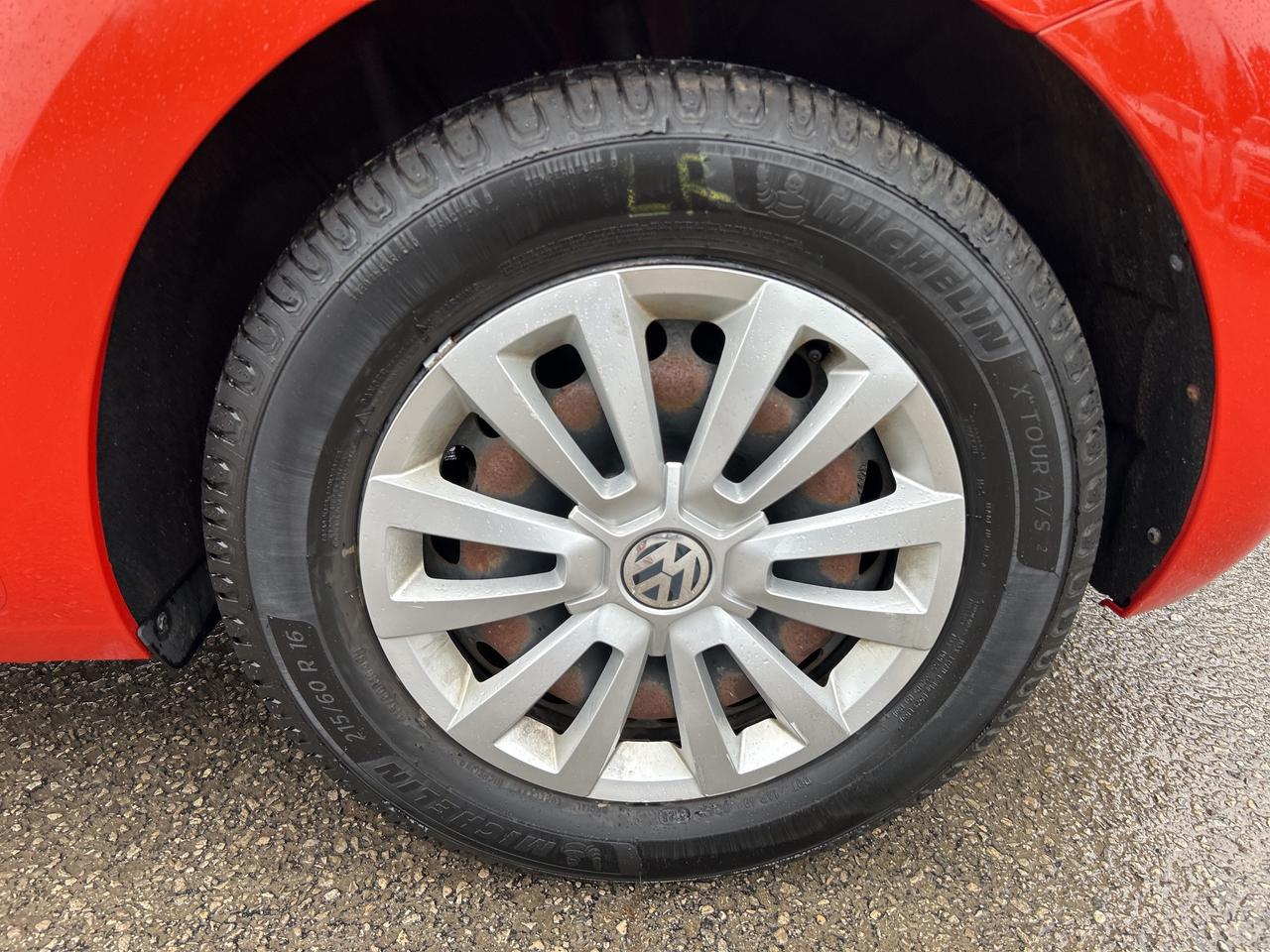 2016 Volkswagen Beetle Coupe Trendline Heated Seats, Back Up Cam Photo