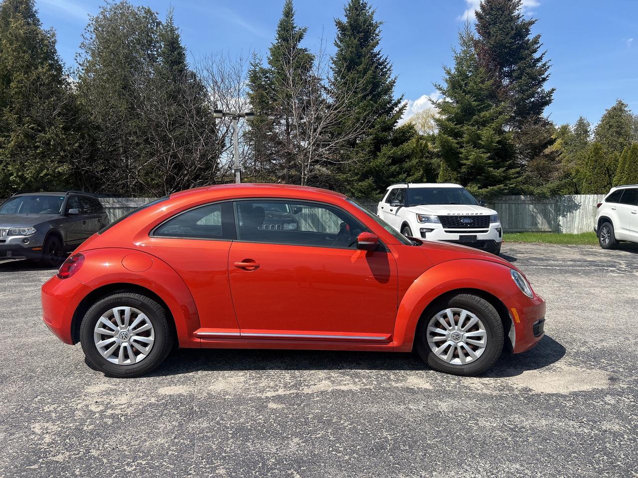 2016 Volkswagen Beetle Coupe Trendline Heated Seats, Back Up Cam Photo3