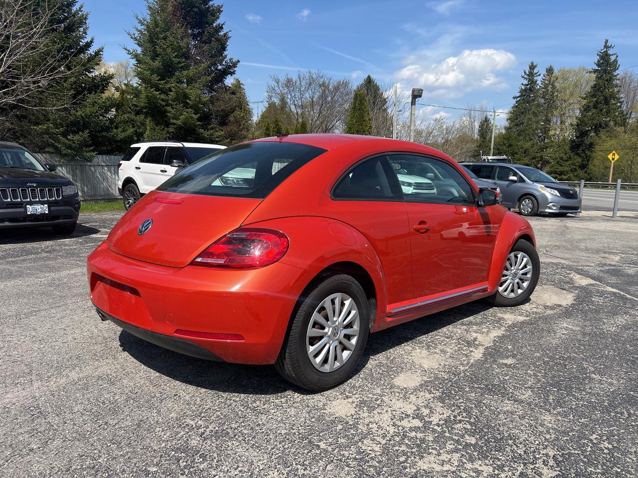 2016 Volkswagen Beetle Coupe Trendline Heated Seats, Back Up Cam Photo4