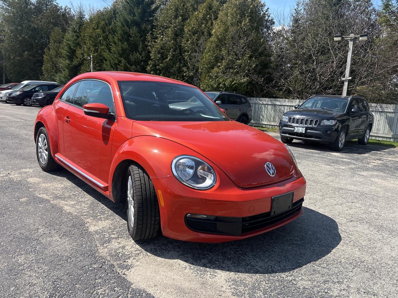 2016 Volkswagen Beetle Coupe Trendline Heated Seats, Back Up Cam Photo2