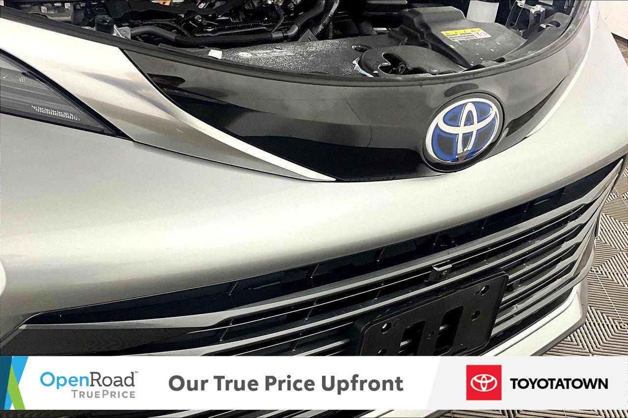 2025 Toyota Sienna LIMITED! CERTIFIED PRE OWNED! ACCIDENT FREE! ELIGI Photo