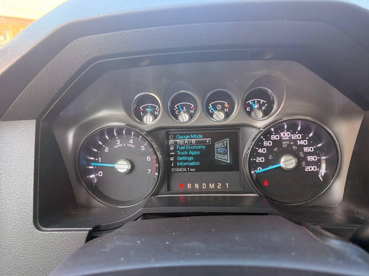 2015 Ford F-350 4WD Crew Cab 172 XL, LARIAT, LEATHER, SUNROOF Photo