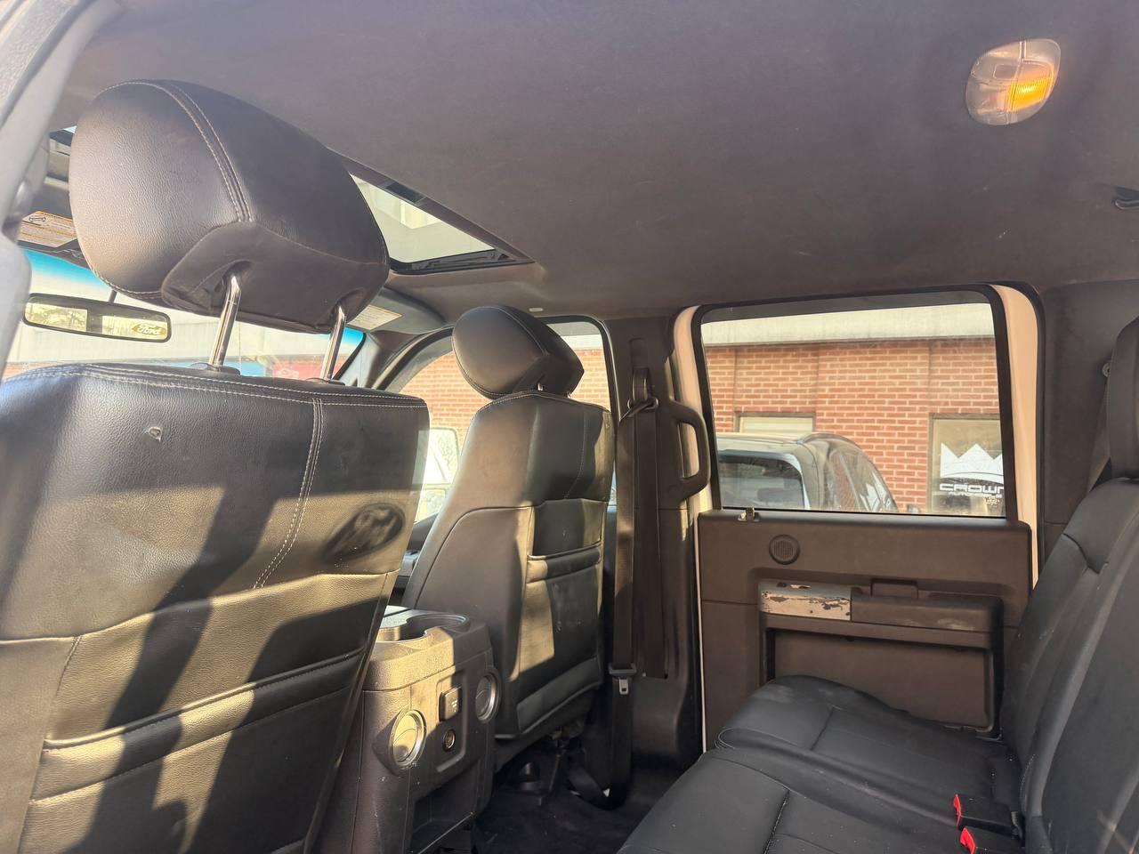2015 Ford F-350 4WD Crew Cab 172 XL, LARIAT, LEATHER, SUNROOF Photo
