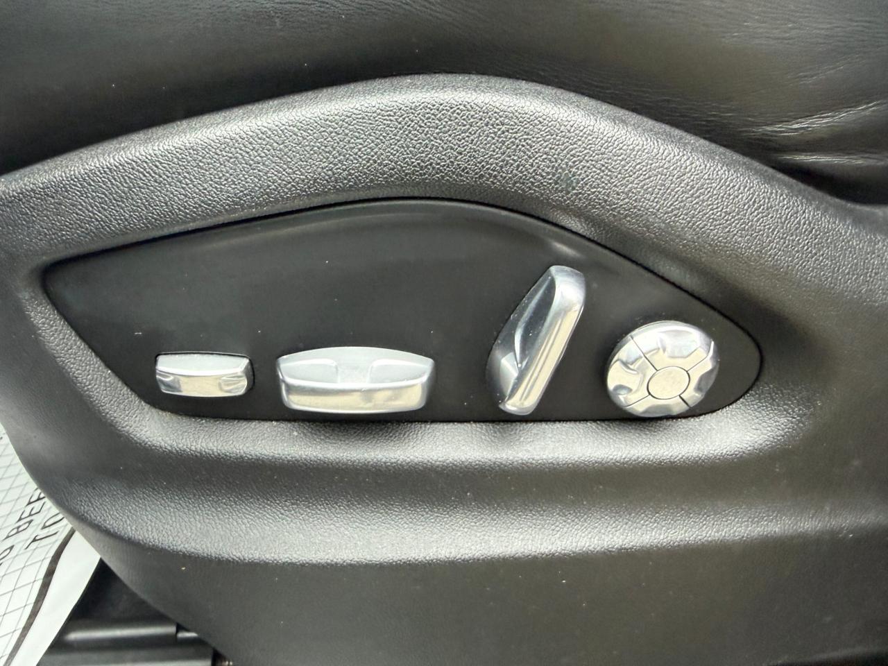 2020 Porsche Cayenne e-Hybrid AWD Photo