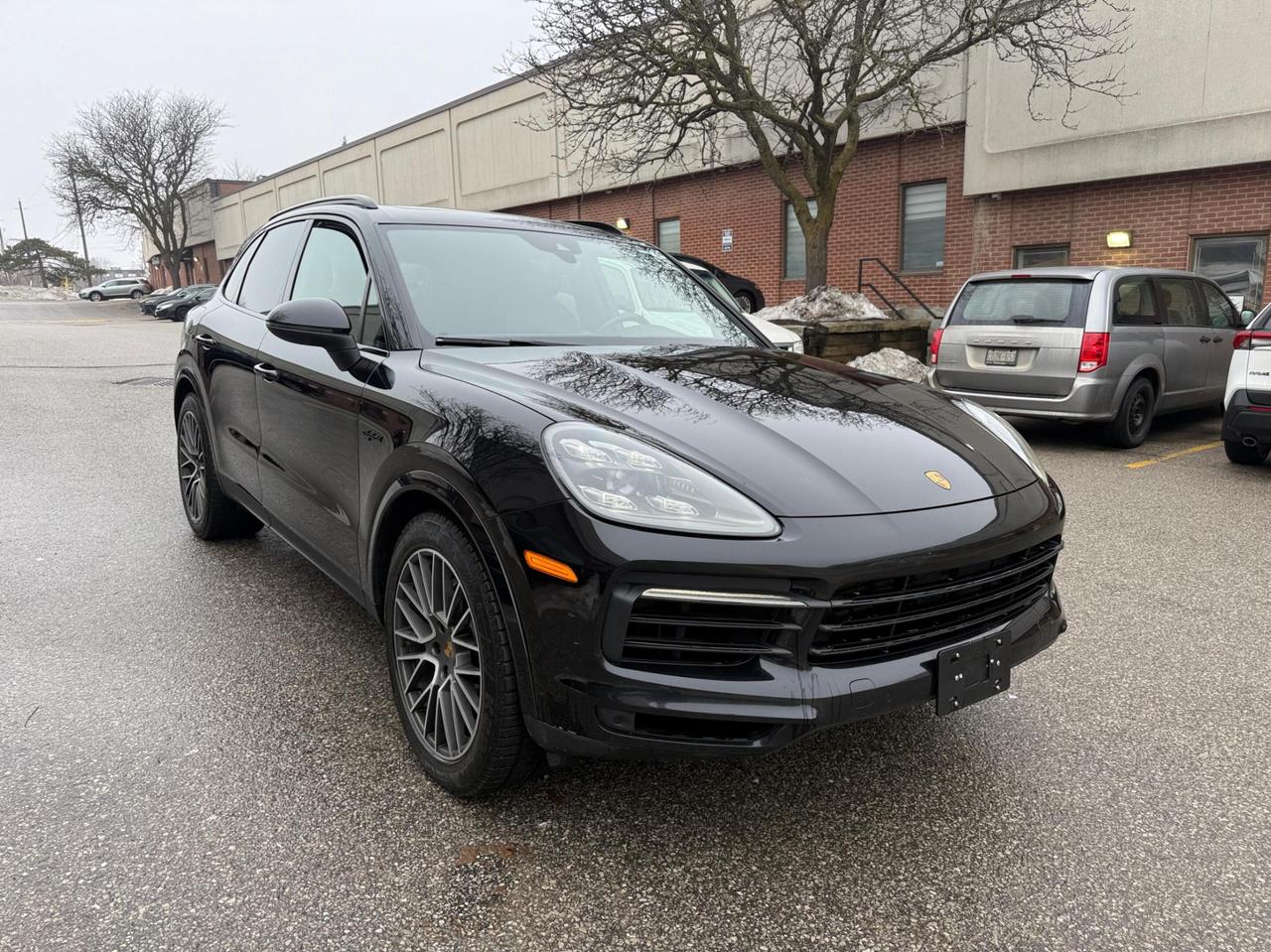 2020 Porsche Cayenne e-Hybrid AWD Photo