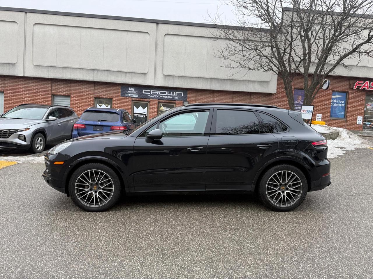 2020 Porsche Cayenne e-Hybrid AWD Photo3