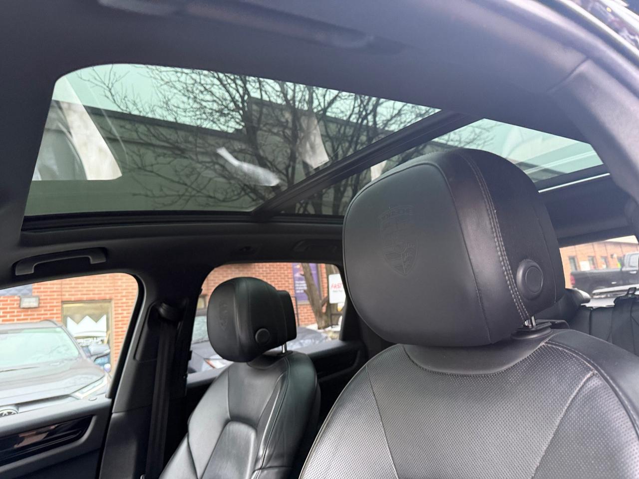 2020 Porsche Cayenne e-Hybrid AWD Photo