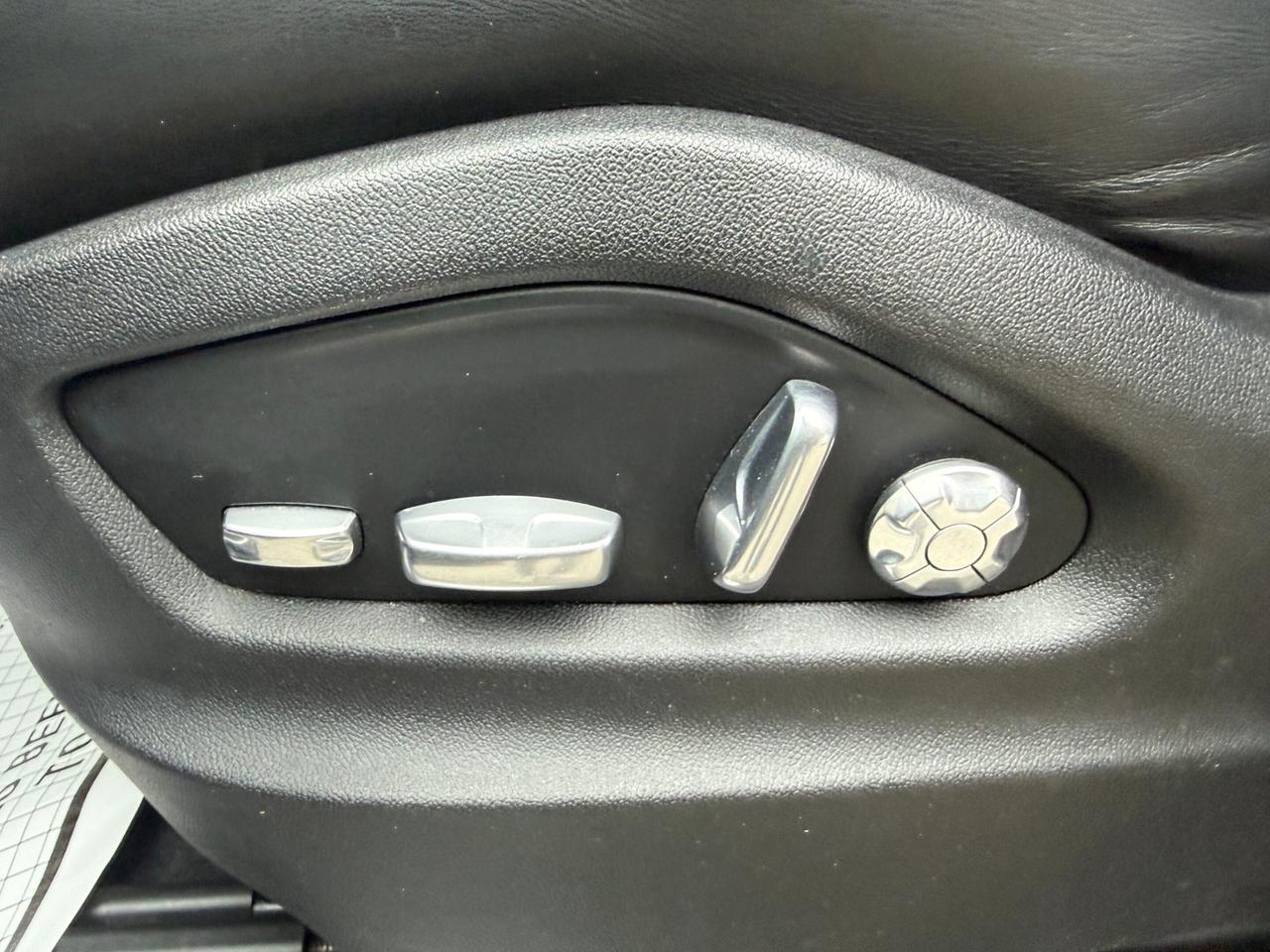 2020 Porsche Cayenne e-Hybrid AWD Photo
