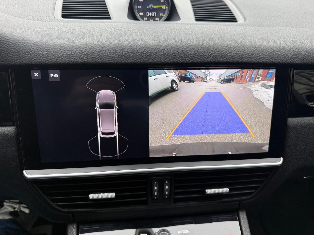 2020 Porsche Cayenne e-Hybrid AWD Photo