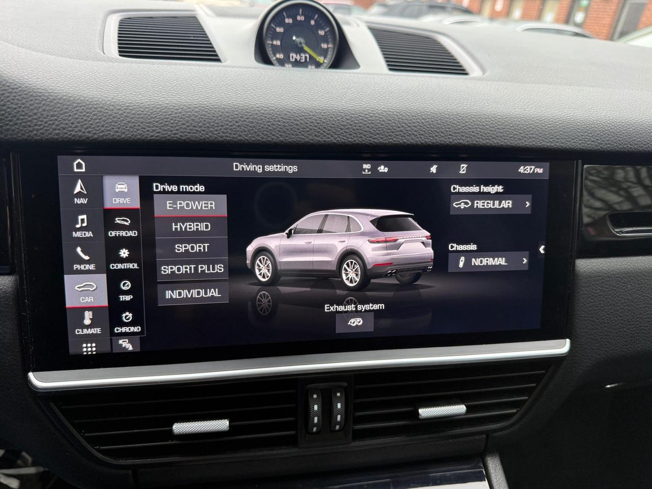 2020 Porsche Cayenne e-Hybrid AWD Photo