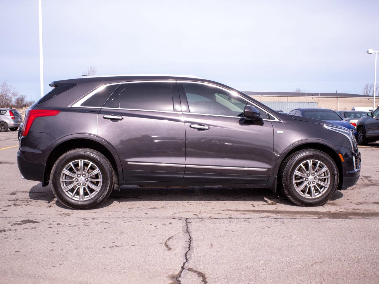 2017 Cadillac XT5 Luxury FWD - Panoramic Sunroof   Premium Sound Photo