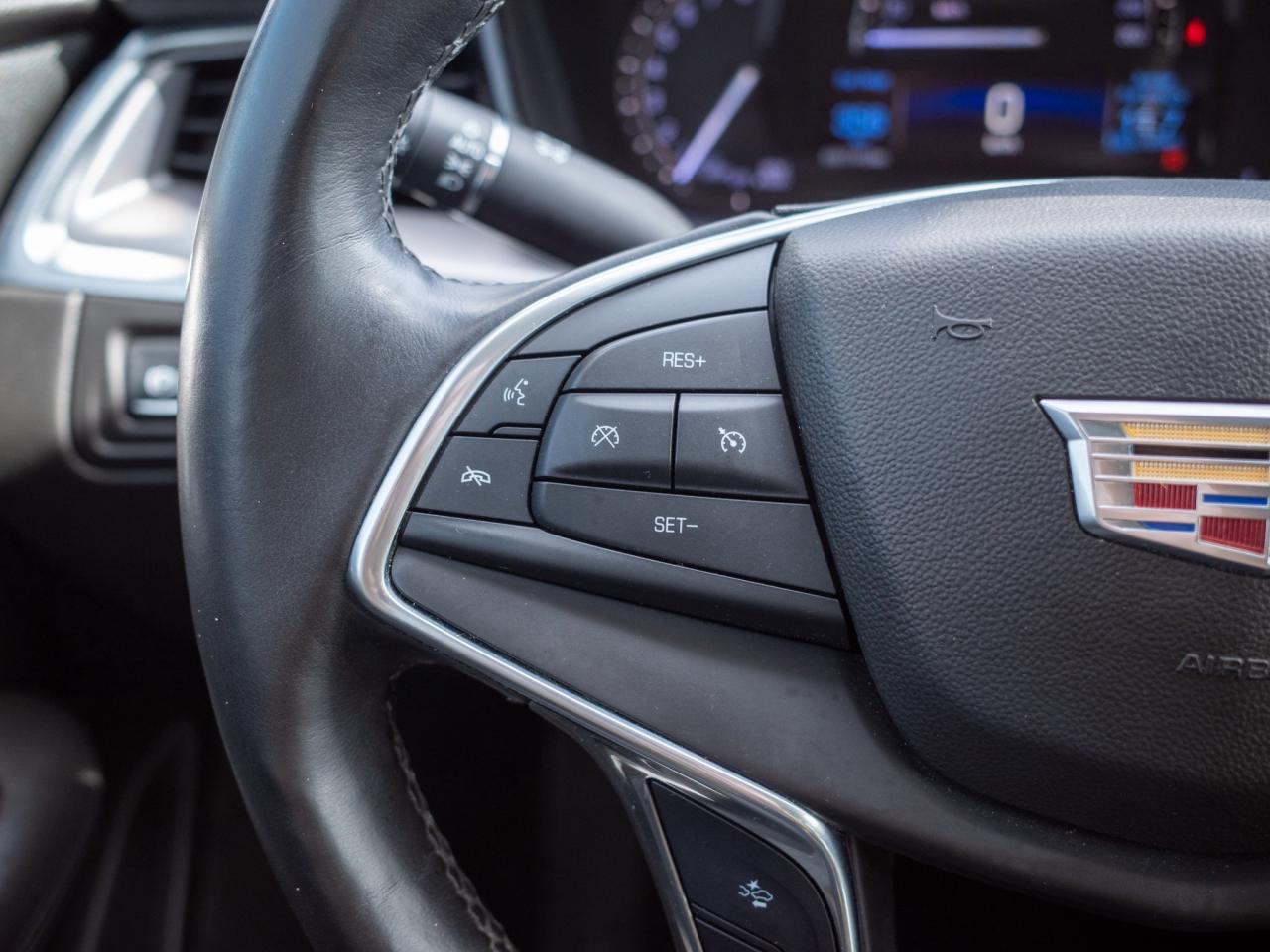 2017 Cadillac XT5 Luxury FWD - Panoramic Sunroof   Premium Sound Photo
