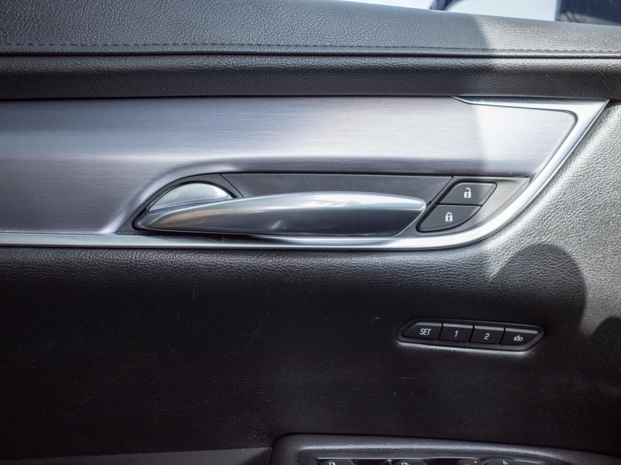 2017 Cadillac XT5 Luxury FWD - Panoramic Sunroof   Premium Sound Photo