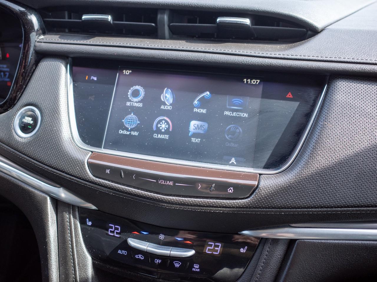 2017 Cadillac XT5 Luxury FWD - Panoramic Sunroof   Premium Sound Photo