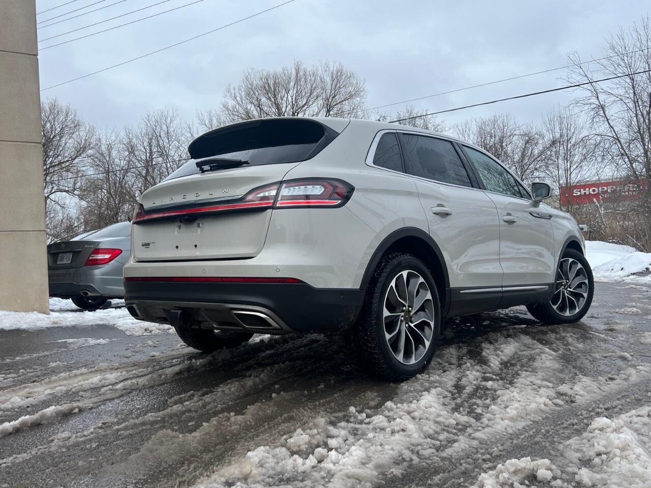 2022 Lincoln Nautilus RESERVE   AWD   TOW PKG   LUXURY PKG Photo4