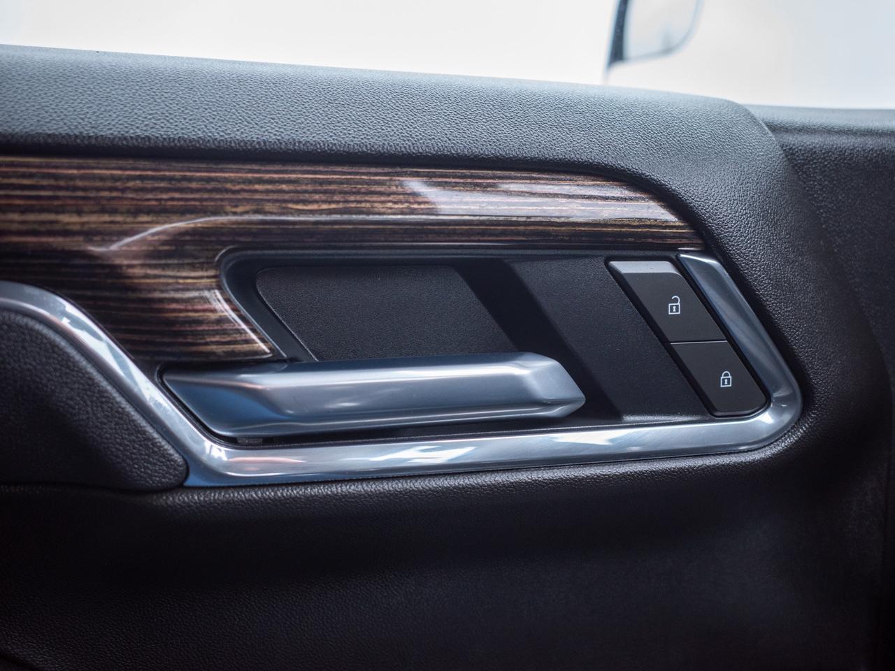 2025 GMC Sierra 1500 Elevation - Lane Assist   Cloth Seats Photo