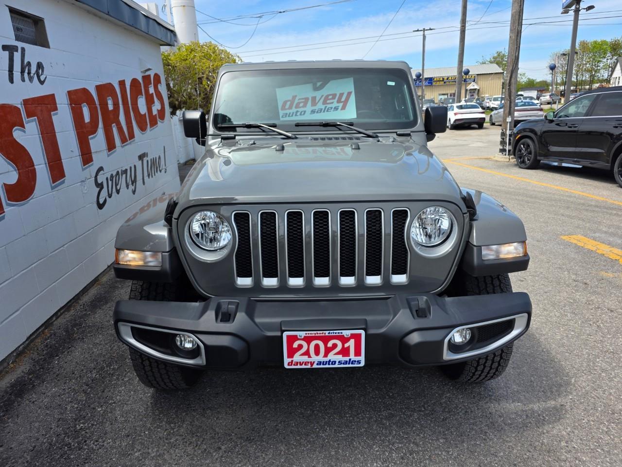 2021 Jeep WRANGLER UNLIMITED Sahara 4dr 4x4 Photo