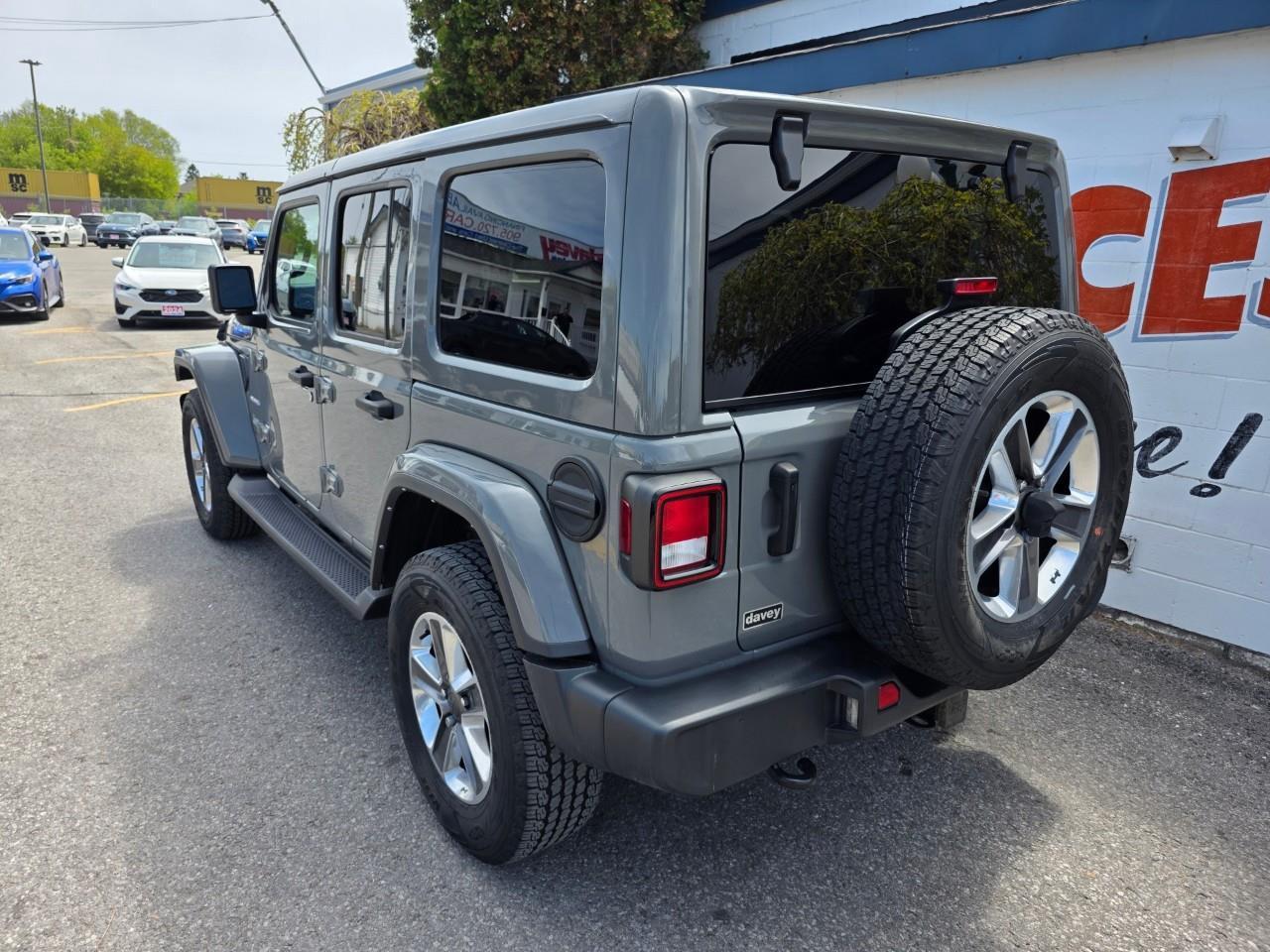2021 Jeep WRANGLER UNLIMITED Sahara 4dr 4x4 Photo
