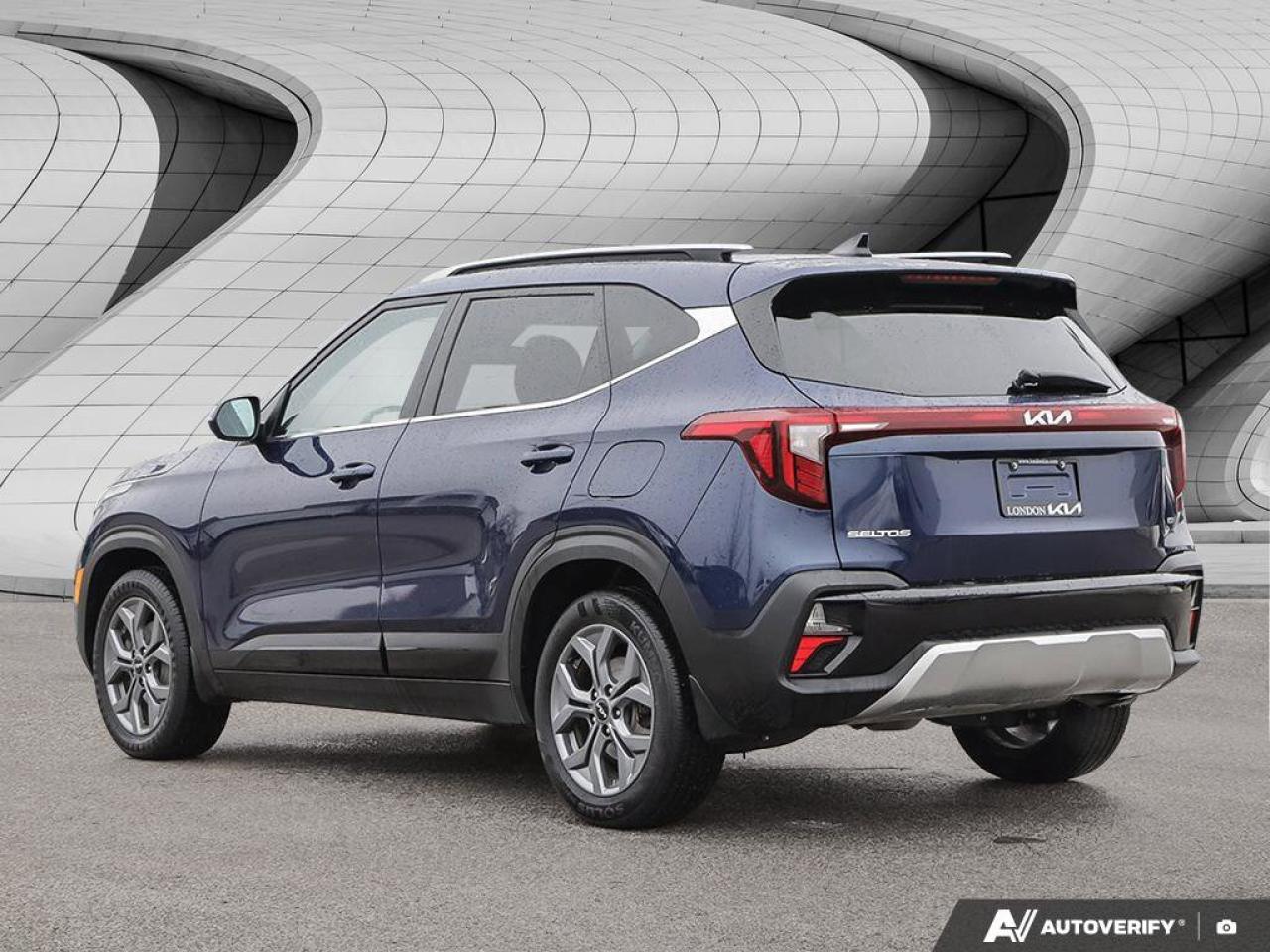 2024 Kia Seltos EX   AWD   Leather   Sunroof   Apple CarPlay   Hea Photo