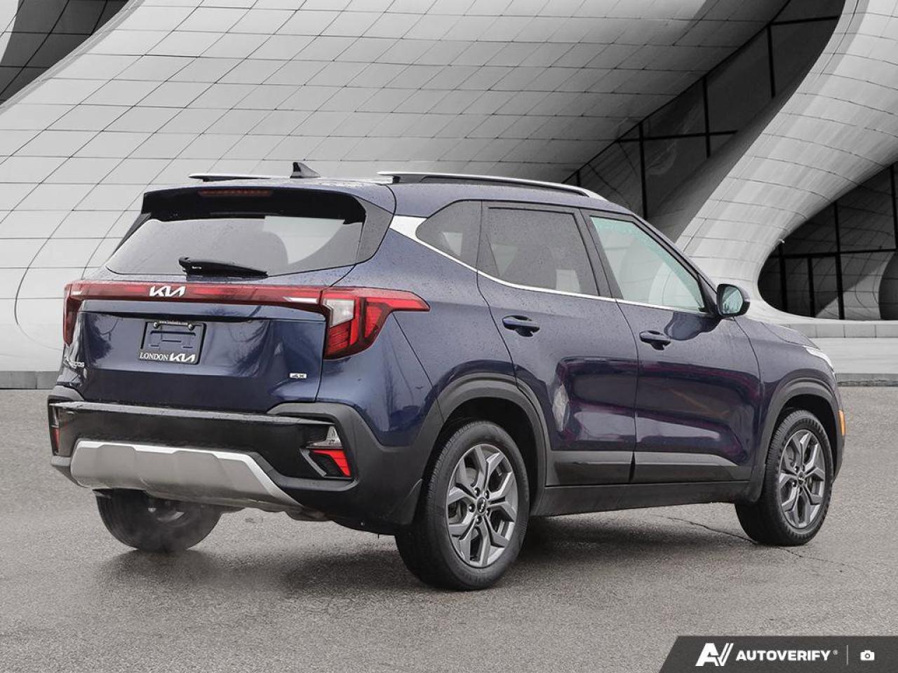 2024 Kia Seltos EX   AWD   Leather   Sunroof   Apple CarPlay   Hea Photo