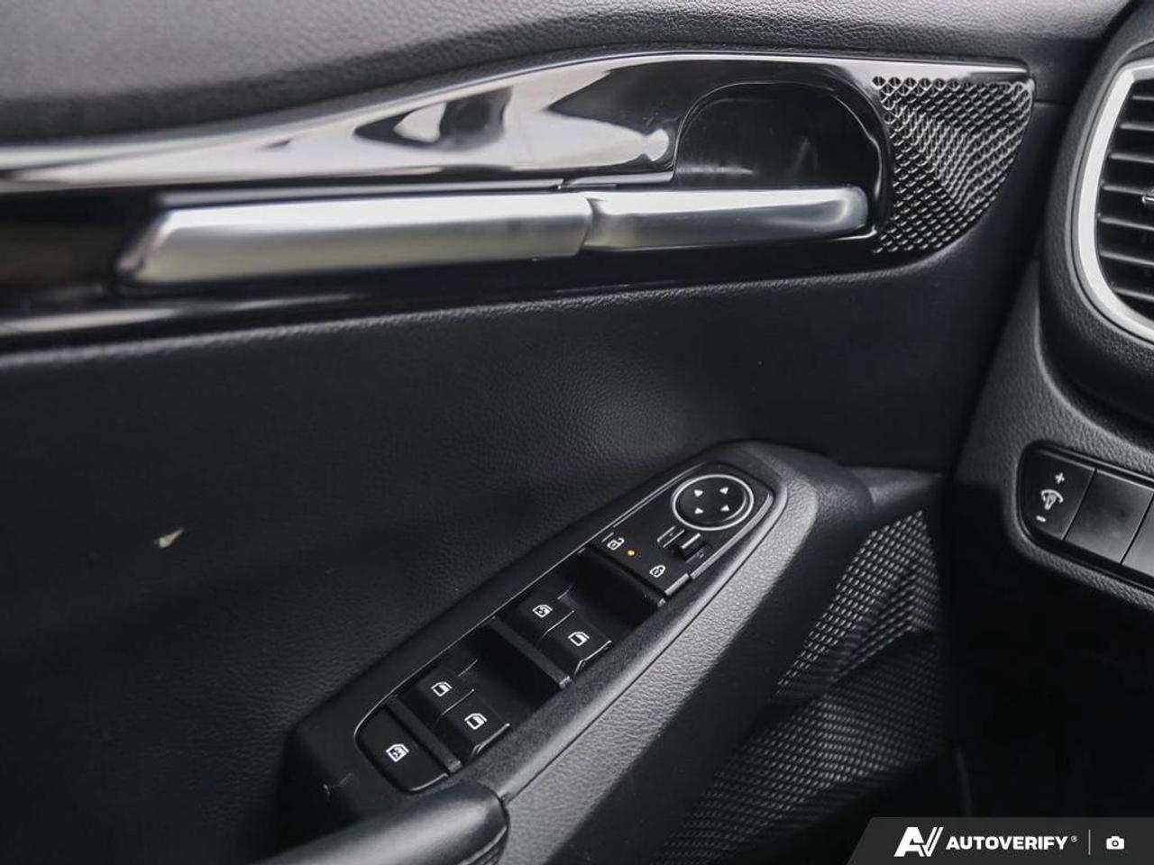 2024 Kia Seltos EX   AWD   Leather   Sunroof   Apple CarPlay   Hea Photo