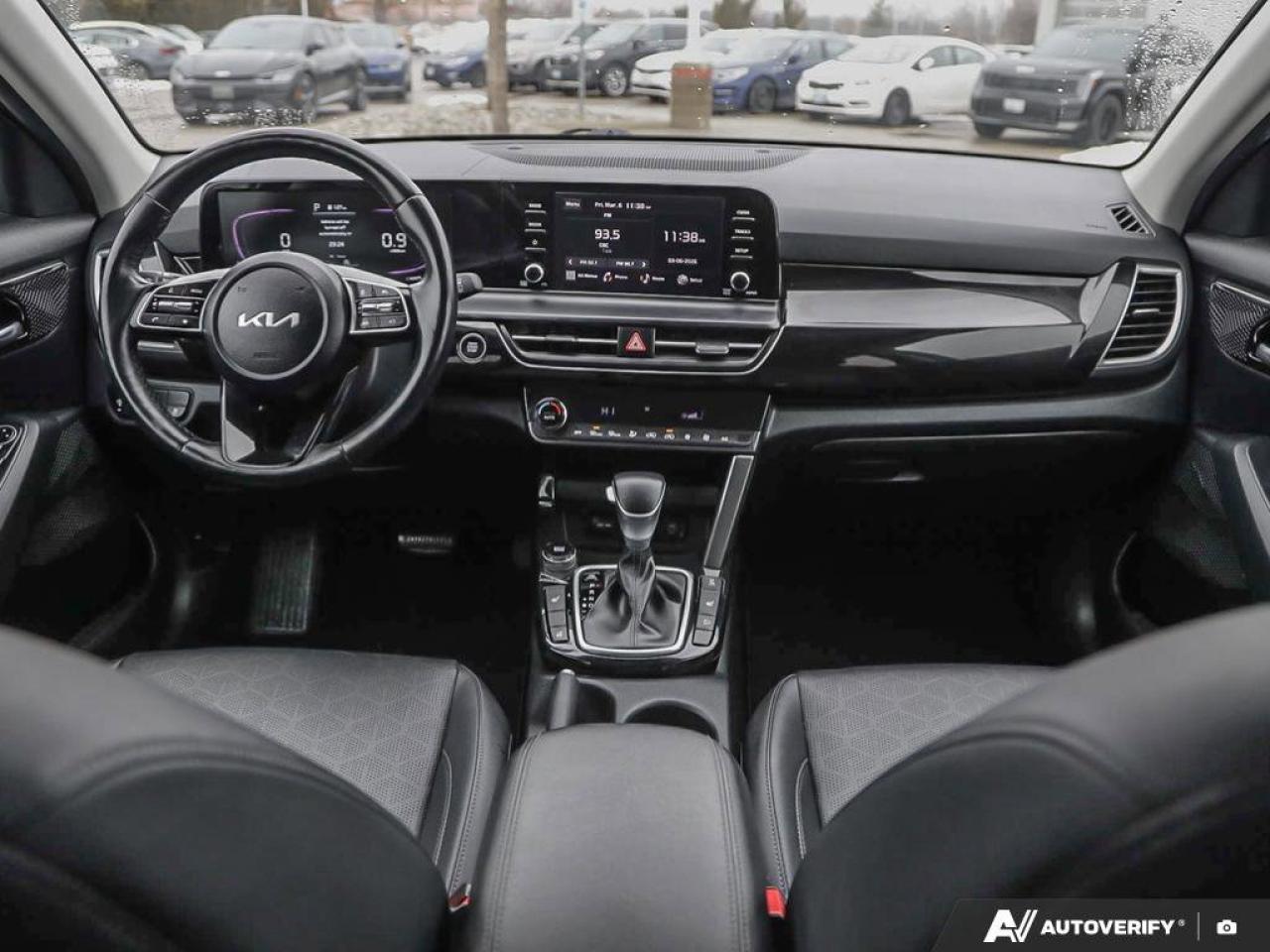 2024 Kia Seltos EX   AWD   Leather   Sunroof   Apple CarPlay   Hea Photo