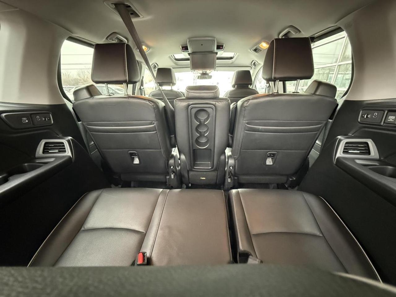 2023 Honda Odyssey Touring Auto Photo