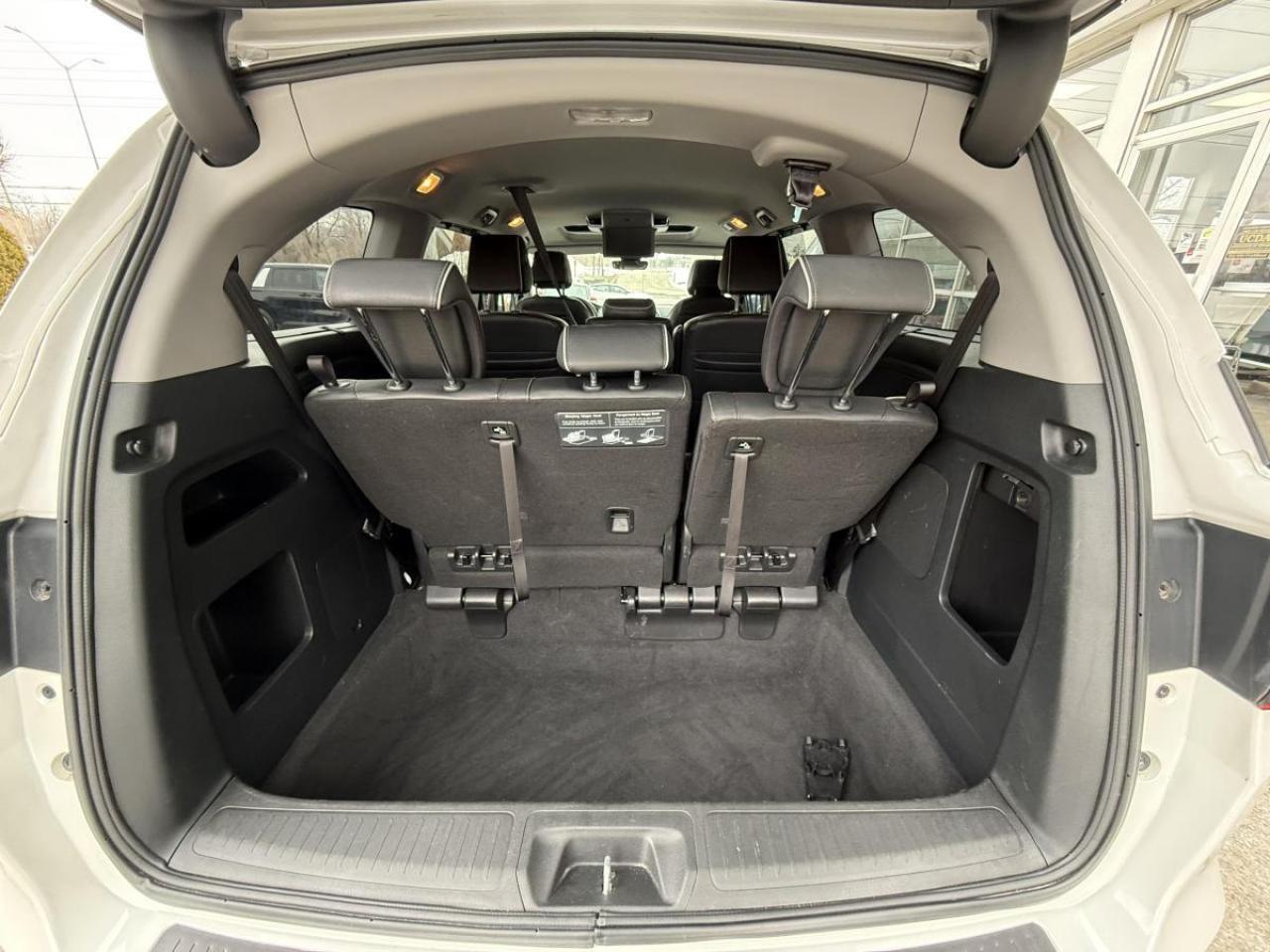 2023 Honda Odyssey Touring Auto Photo