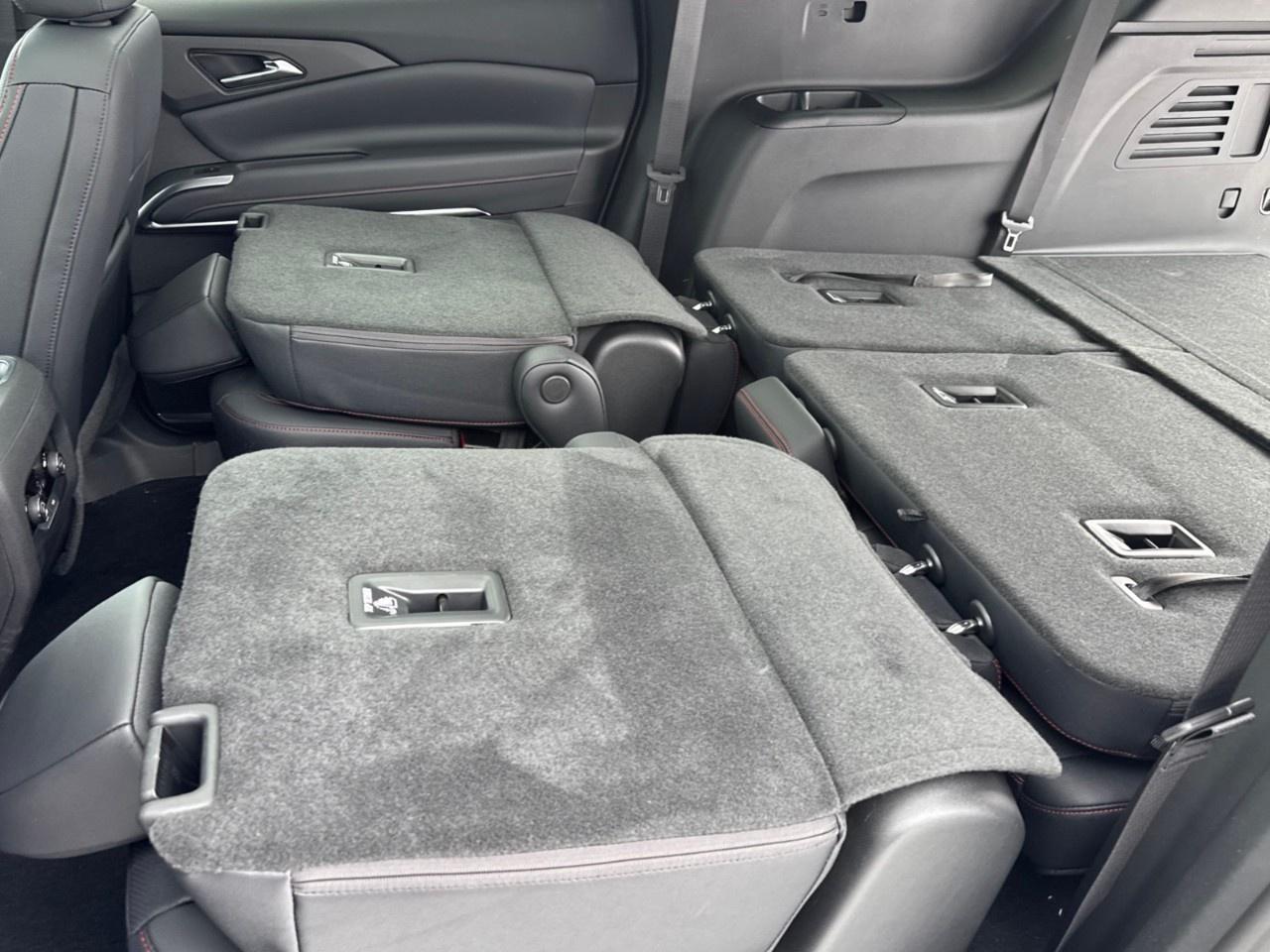 2026 Chevrolet Traverse AWD 4dr Z71 Photo