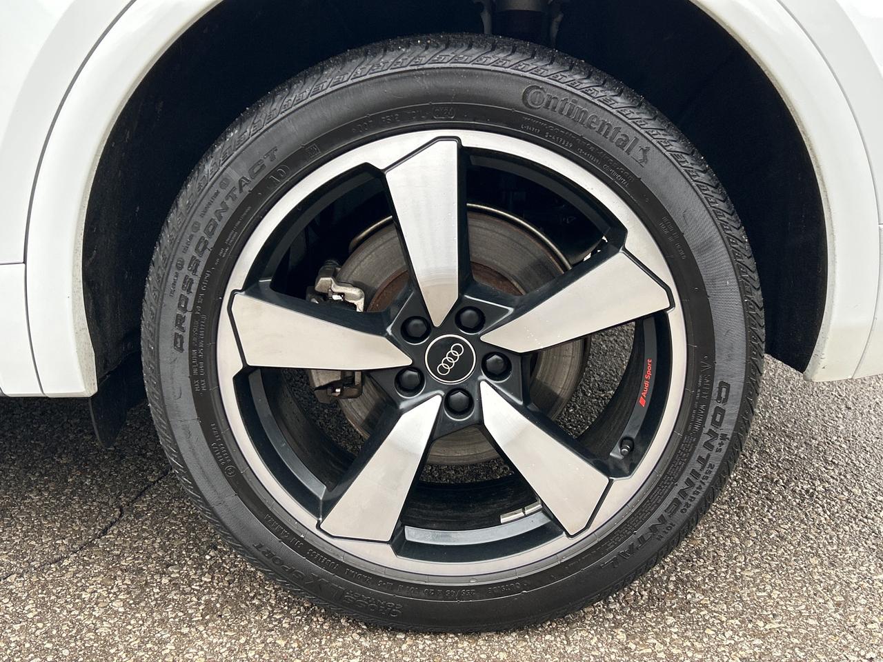 2024 Audi Q5 S-LINE,PANO,ADAPTIVE CRUISE,AMBIENT LIGHTING, NAVI Photo