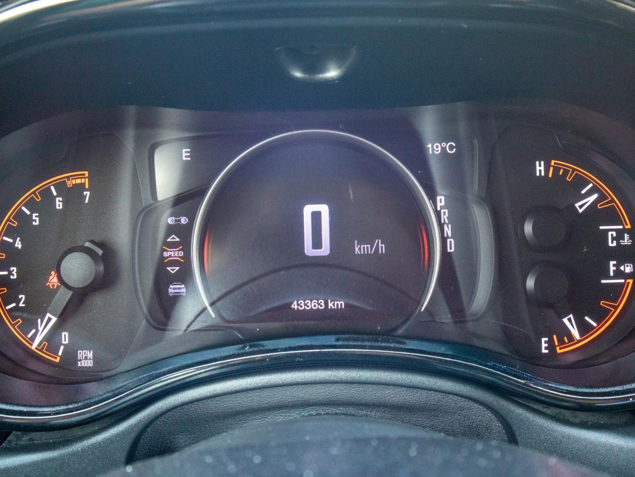 2024 Dodge Durango GT - ParkSense    Leather Steering Wheel Photo