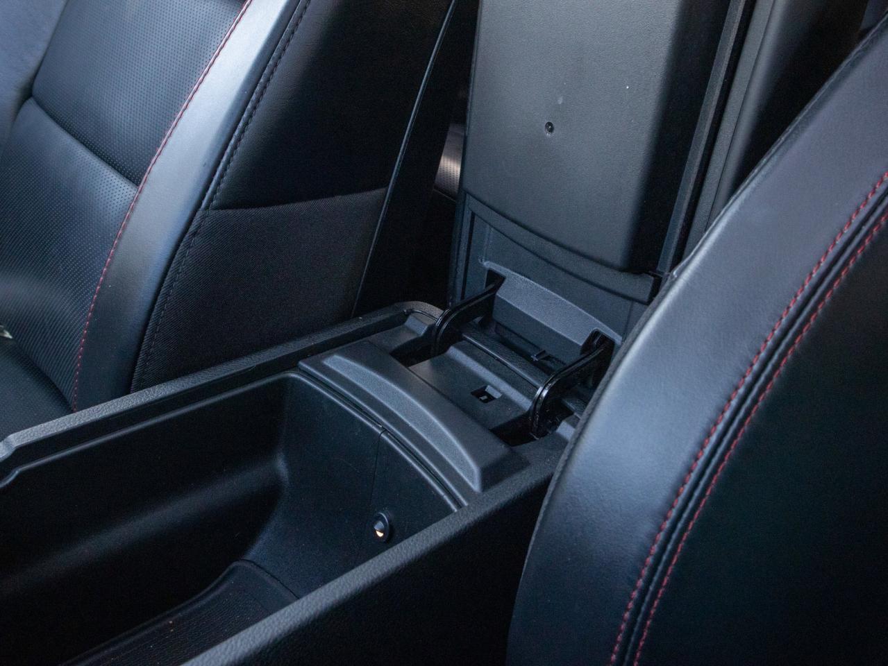 2024 Dodge Durango GT - ParkSense    Leather Steering Wheel Photo