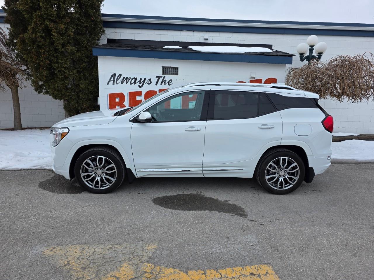 2023 GMC Terrain Denali All-Wheel Drive Photo