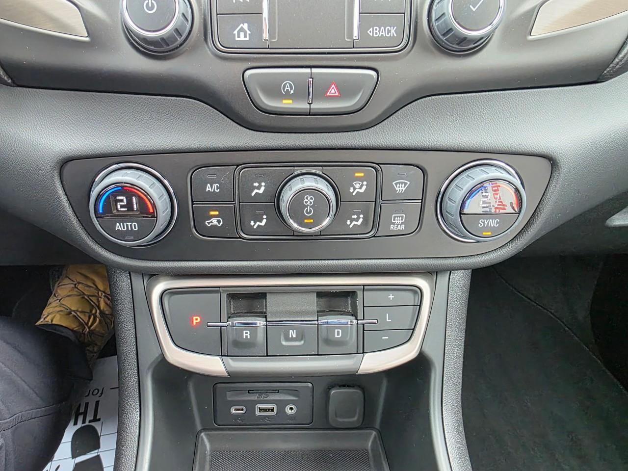 2023 GMC Terrain Denali All-Wheel Drive Photo