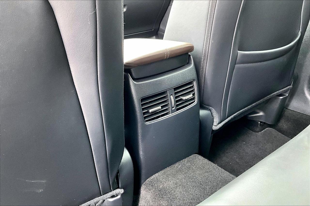 2023 Mazda CX-30 GT Photo