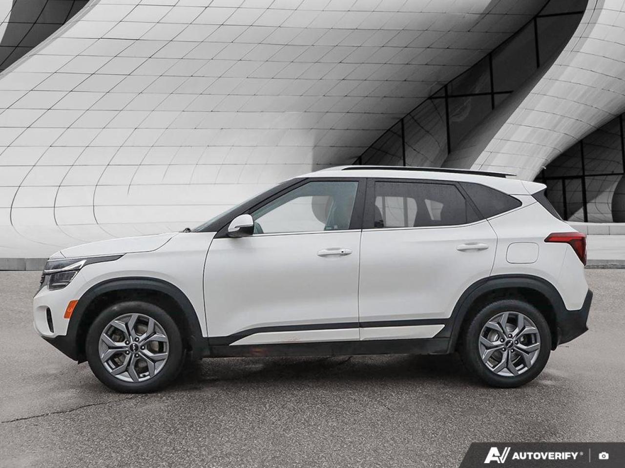 2024 Kia Seltos EX   AWD   Leather   Sunroof   Apple CarPlay   Hea Photo