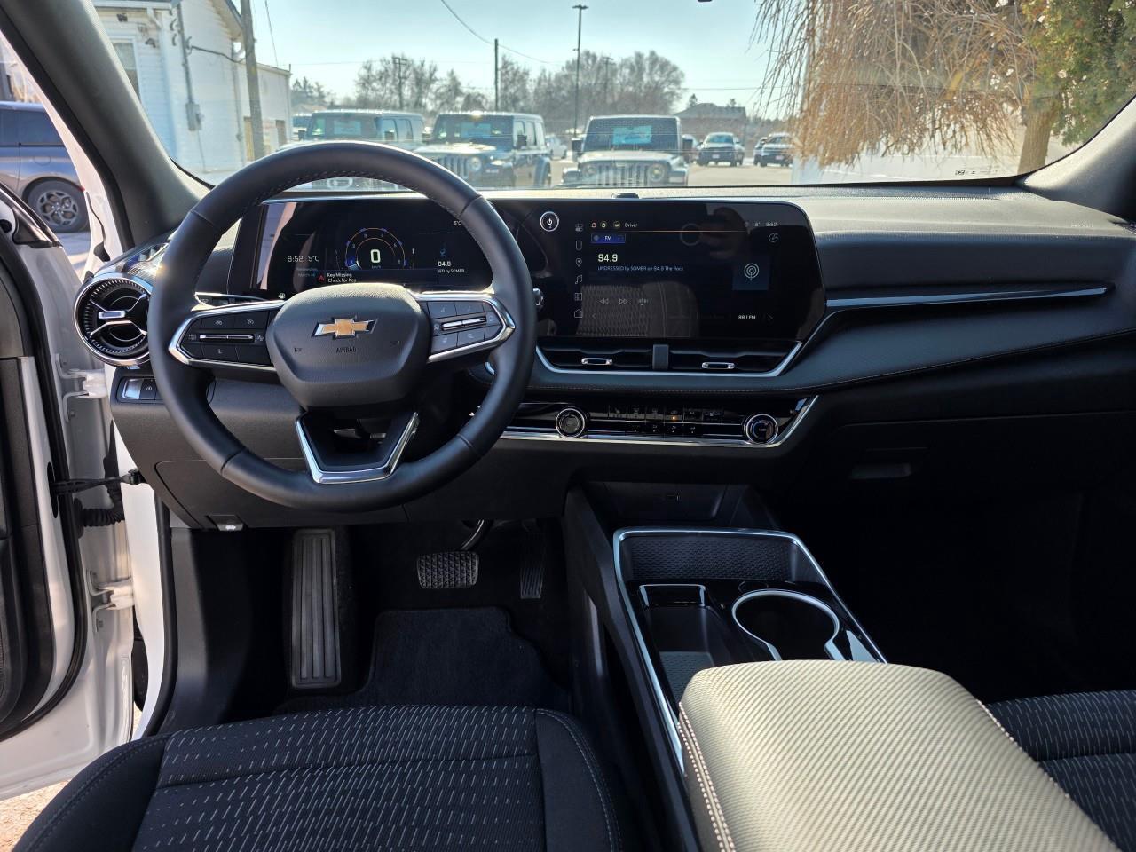 2025 Chevrolet Equinox LT 4dr Front-Wheel Drive Photo