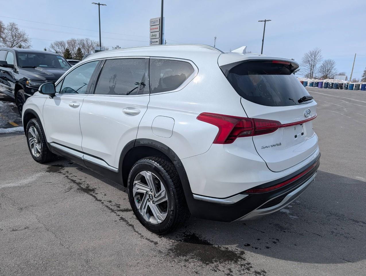 2022 Hyundai Santa Fe Preferred Photo