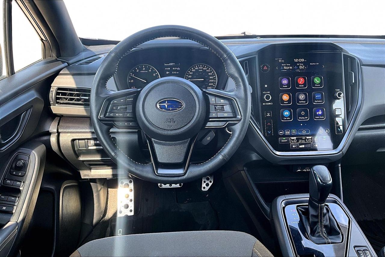 2024 Subaru Crosstrek ONYX AWD   SUNROOF   HEATED SEATS/STEER   CARPLAY Photo